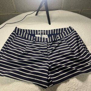 Nike Women's Dri Fit Golf shorts size 14 blue and white striped